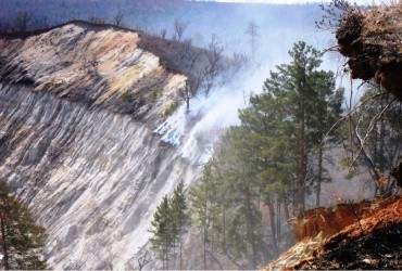 Природное явление «Горящие горы» Шимановский район