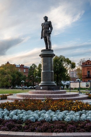 Памятник Н. Н. Муравьеву-Амурскому г. Благовещенск