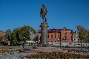 Памятник Н. Н. Муравьеву-Амурскому г. Благовещенск